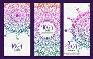 reeks van sier- etnisch banier reeks voor yoga studio. Sjablonen met tekening tribal mandala's. Arabisch Islamitisch oosten- stijl. vector