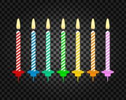 kaarsen met brandend vlammen van was- paraffine. verjaardag taart kaarsen. vector voorraad illustratie.