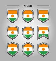 Niger nationaal emblemen vlag met luxe schild vector