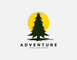 avontuur logo met groen pijnboom en zon. gemakkelijk cirkel ontwerp geschikt voor reis, reis, dieren in het wild. vector