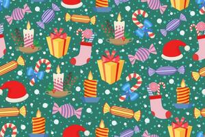 naadloos Kerstmis patroon met geschenk dozen, snoep, sokken, santa's hoed en kaarsen. vector