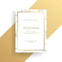 luxe uitnodigingskaartontwerp met gouden textuur vector