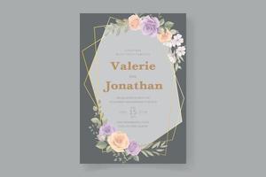 zachte bloemen en bladeren bruiloft uitnodigingskaart ontwerp vector