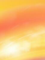 zonsondergang lucht achtergrond, zonsopgang oranje wolk, geel, roze lucht in ochtend- zomer, vector zonnig herfst, natuur landschap veld- in avond.winter zonlicht, tekenfilm illustratie horizon voorjaar zon naar beneden door zee