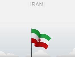 vlag van iran die onder de witte lucht vliegt vector