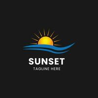 zonsondergang strand logo ontwerp sjabloon vector