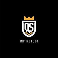 eerste qs logo met schild, esport gaming logo monogram stijl vector