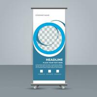 professioneel bedrijf rollen omhoog Scherm standee sjabloon ontwerp vector