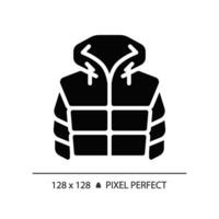 2d pixel perfect glyph stijl gewatteerd jasje icoon, geïsoleerd vector, wandelen uitrusting silhouet illustratie. vector