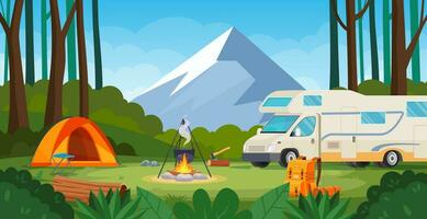 zomer kamp in Woud met vreugdevuur, tent, busje, rugzak. tekenfilm landschap met berg, Woud en camping. uitrusting voor reis, hiking. vector illustratie in vlak stijl