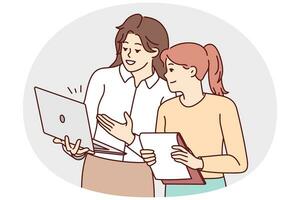 onderneemsters brainstorming gebruik makend van laptop samen. vrouw medewerkers samenwerken bespreken bedrijf ideeën Aan computer. vector illustratie.