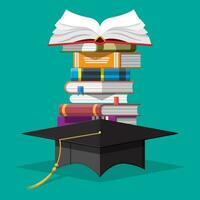 diploma uitreiking pet Aan stack van boeken. academisch en school- kennis, onderwijs en diploma uitreiking. lezing, e-boek, literatuur, encyclopedie. vector illustratie in vlak stijl