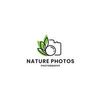 natuur foto's logo ontwerp. camera met blad combineren vector