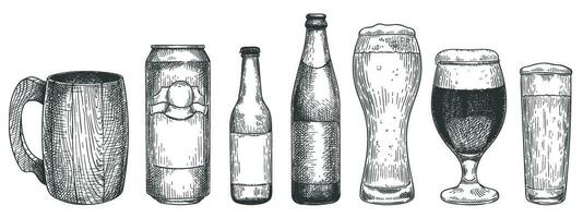 schetsen bier. bier bril, mokken en flessen met bier, voorwerp voor web, poster en uitnodiging partij of kroeg menu wijnoogst hand- getrokken vector reeks