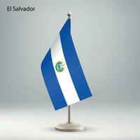 vlag van el Salvador hangende Aan een vlag stellage. vector