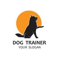 ontwerp logo ideeën opleiding honden vector sjabloon. logo geschikt voor hond trainer bedrijf, hond winkel, hond voedsel op te slaan