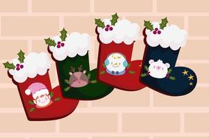 vrolijk kerstfeest, schattige sokken met sneeuwpop rendier helper holly berry decoratie vector