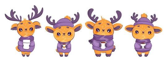 een reeks van vier schattig hert in warm kleren Holding heet drankjes. kawaii weinig hert in bril met een heet kop van cacao. tekenfilm stijl, oranje en Purper kleuren. vector