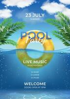 zwembad feest. zomer zwemmen partij uitnodiging sjabloon met opblaasbaar ring, palm bladeren, water en lucht met wolken, realistisch vector poster