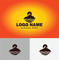 berg top top logo vector kunst buitenshuis wandelen avontuur icoon reizen logo sjabloon