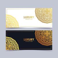 luxe mandala decoratieve kaart in gouden kleur vector