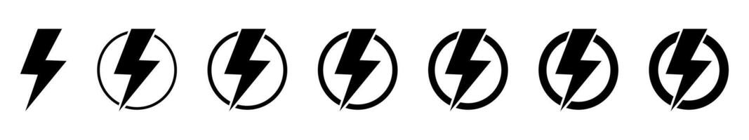 bliksem, elektrisch macht vector icoon. energie en donder elektriciteit symbool. bliksem bout teken in de cirkel.