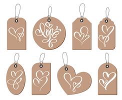 Kraft cadeau-tags met de inscriptie liefde en twee harten. Verzameling van hand getrokken leuke Valentijnsdag, huwelijk, bruiloft, verjaardag, liefde, romantische thema vector