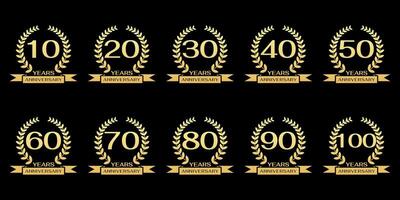 verzameling van 10 jaar naar 100 jaar verjaardag logos met circulaire bladeren en goud lint vector