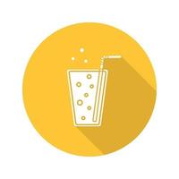 limonade plat ontwerp lange schaduw glyph pictogram. sodaglas met rietje. vector silhouet illustratie