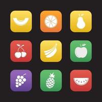 fruit platte ontwerp pictogrammen instellen. meloen en watermeloen plakjes, gesneden sinaasappel, peer, kersen, bananenbundel, appel, tros druiven, ananas. webapplicatie-interface. vectorillustraties vector