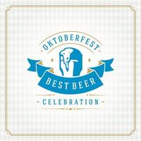 oktoberfeest viering met traditioneel bier embleem vector