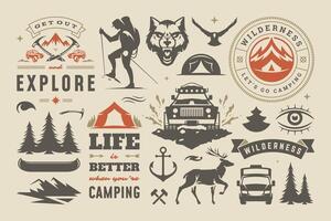 camping en buitenshuis avontuur ontwerp elementen set, citaten en pictogrammen illustratie vector