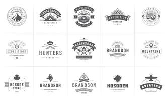 camping logos en badges Sjablonen ontwerp elementen en silhouetten reeks vector