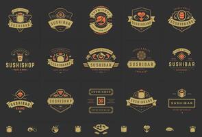 sushi restaurant logos en badges reeks Japans voedsel met sushi Zalm broodjes silhouetten illustratie vector