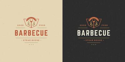 barbecue logo illustratie rooster steak huis of bbq restaurant menu embleem vork met worst silhouet vector