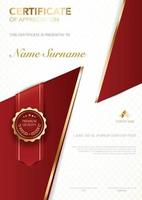 diploma certificaat sjabloon rode en gouden kleur met luxe en moderne stijl vector afbeelding, geschikt voor waardering. vectorillustratie.