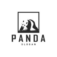 schattig en gemakkelijk lui zwart en wit panda dier silhouet ontwerp sjabloon merk panda beer logo vector