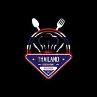 thailand food restaurant logo. Thailand vlagsymbool met chef-kok hoed, toque, lepel, vork en mes pictogrammen. premium en luxe logo vector