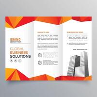 elegant creatief drievoud brochure met abstract meetkundig oranje vormen vector