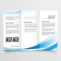 modern schoon drievoud brochure ontwerp in grootte a4 vector