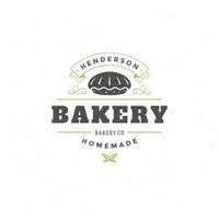 bakkerij logo of insigne wijnoogst illustratie taart silhouet voor bakkerij winkel vector