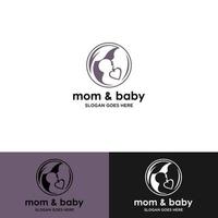 moeder en baby gestileerd vector symbool, moeder knuffelt haar kind logo sjabloon