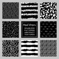 zwart-wit doodle handgetekende naadloze patronen set met vlekken en lijnen vector