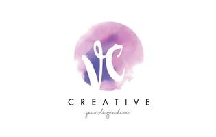 vc aquarel brief logo ontwerp met paarse penseelstreek. vector