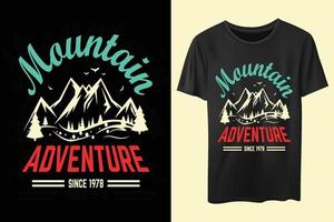 berg avontuur typografie t-shirt design. camping, berg, retro, printklaar vector