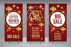 roll-up banner chinees nieuwjaar 2022 jaar van de tijger rode en gouden bloem. verkoop sjabloon voor spandoek. vector