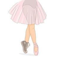 benen van ballerina met witte pointe-balletschoenen en sportieve schoenen