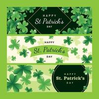 verzameling van Saint Patrick's Day-banner met verschillende klaverlay-out vector