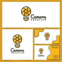 camera lamp logo en visitekaartje ontwerp vector