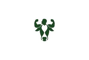 sterke man man met koe os stier hoofd voor sportschool fitness club logo ontwerp vector